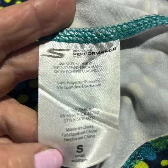 Skechers Go Dry Athletic performance racerback,stretch,patterned tank top - Picture 8 of 8